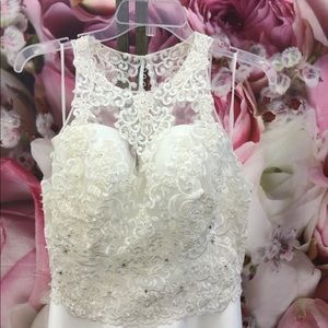 Wedding dress